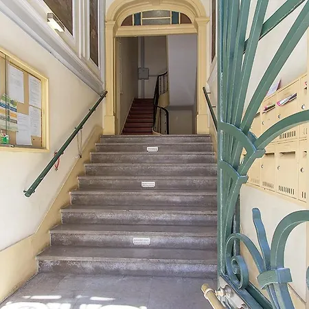 Quarto em Acomodações Particulares Infantaria *